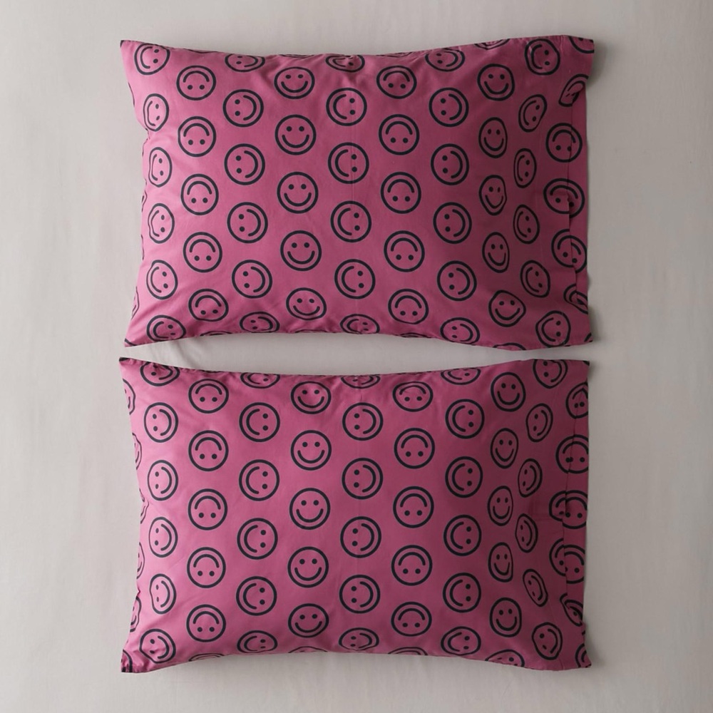 BAGGU Happy Face Pillowcase Set